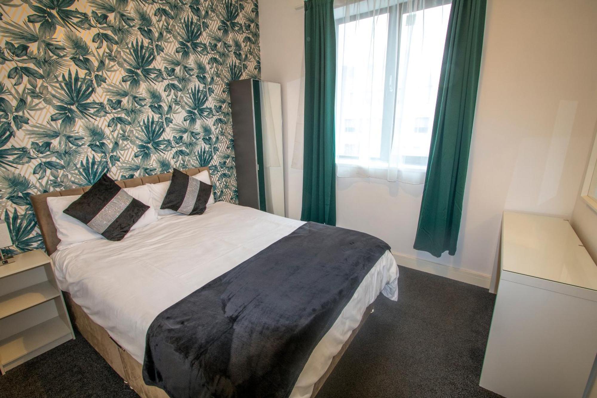 Ideal For Groups - 2 Bedroom Apartment - Free Parking, Transit Links, Close To Stadiums Manchester Dış mekan fotoğraf